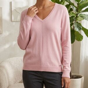 Ellen Tracy V-Neck Sweater